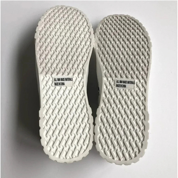 New DV By Dolce Vita Dwella Snake Embossed Low Top sneakers arrow lug platform - Picture 8 of 11